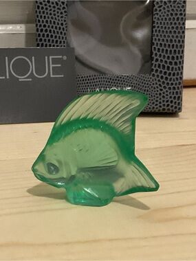 Lalique Cachet Poisson Menthe Crystal Fish Figurine -